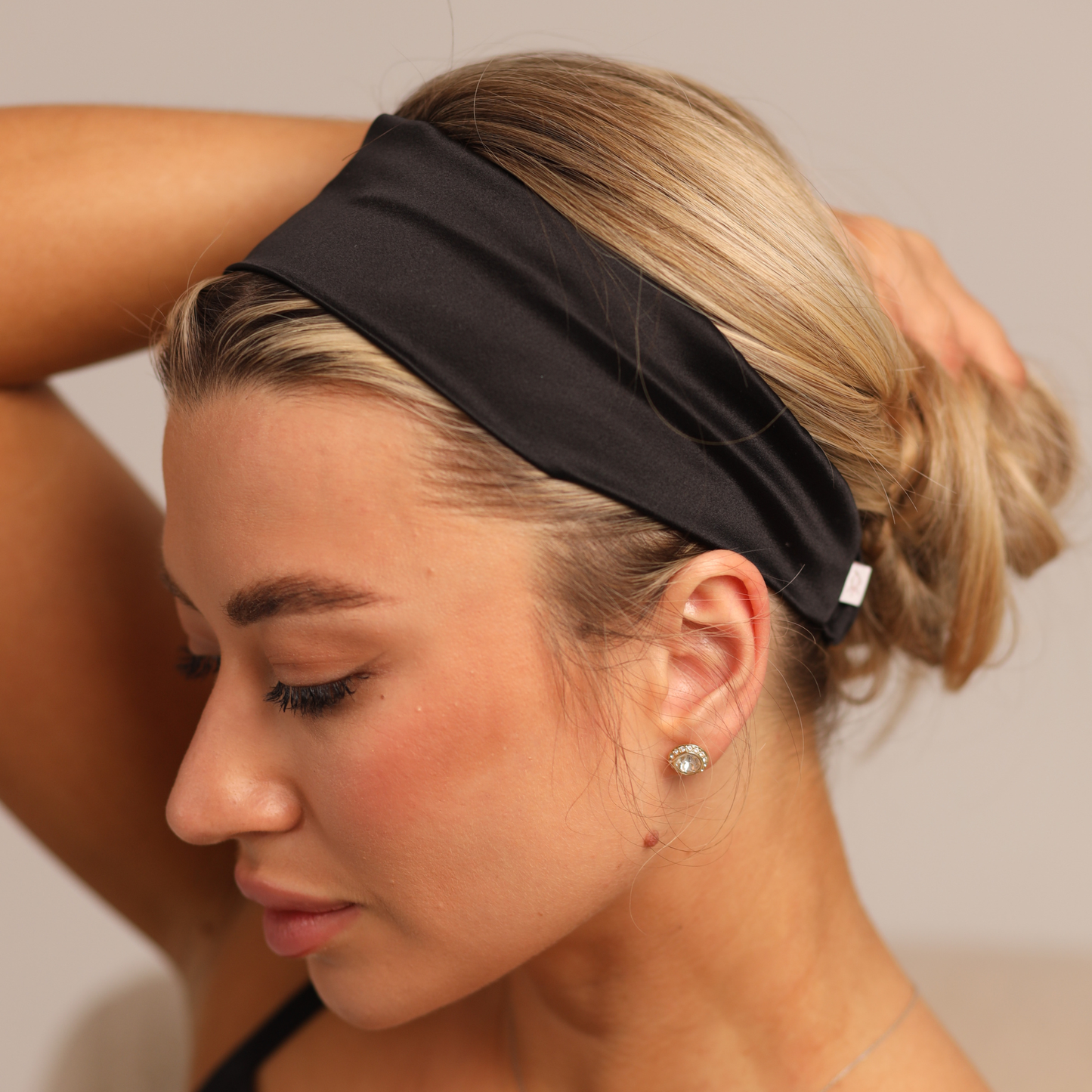 Hodvábna čelenka do vlasov Qrown®